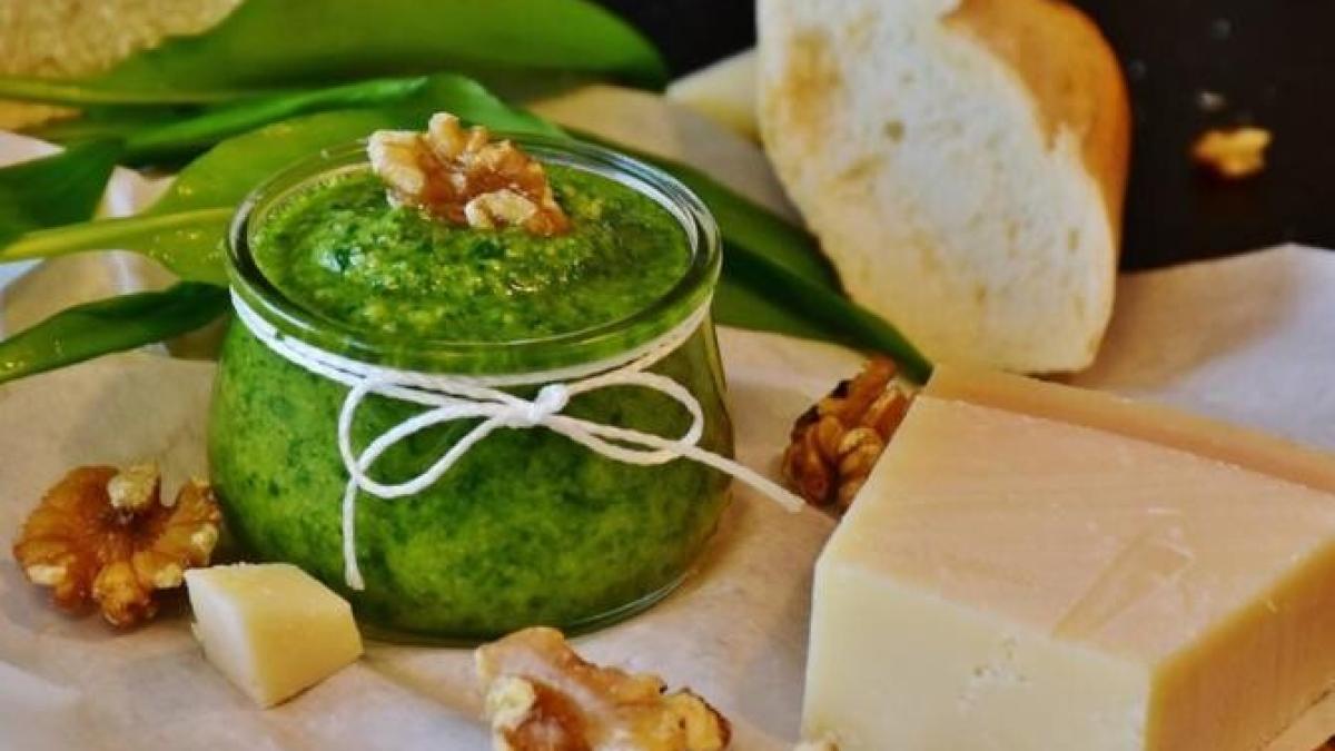 pesto-din-vinete--dovlecei-si-rosii-cherry--este-gata-in-5-minute-si-e-senzational-de-gustos_51568900