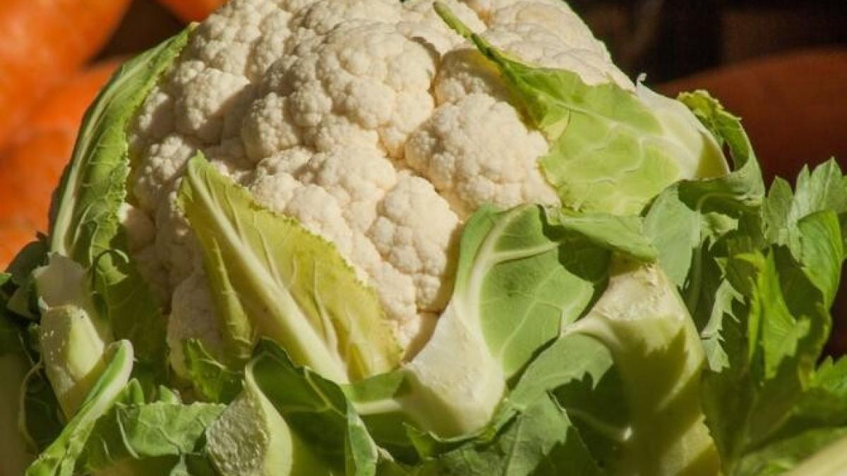 nu-aruncati-frunzele-si-tulpina-conopidei--folositi-le-pentru-a-pregati-un-risotto-cu-cacao--senzational-de-bun_75036600