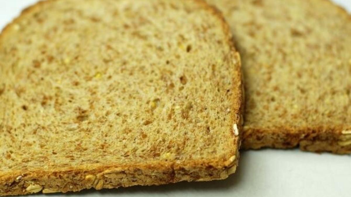 placinta-suculenta--din-paine-uscata--pentru-umplutura--folositi-va-imaginatia_46400900