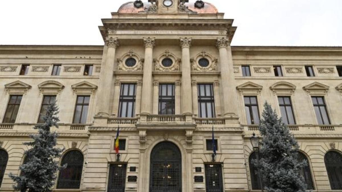 100-de-ani-de-la-incoronarea-regelui-ferdinand-i-si-a-reginei-maria--bnr-va-lansa-o-moneda-de-aur-si-una-de-argint_89655400