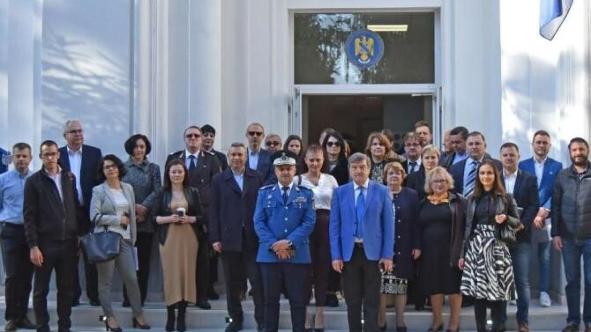 sedinta-la-prefectura-bucuresti--ce-le-a-cerut-prefectul-toni-grebla-autoritatilor-publice-locale_70829500