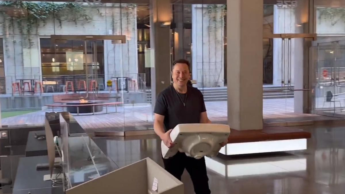 musk--raspuns-in-cazul-redeschiderii-contului-de-twitter-al-lui-trump_86131000