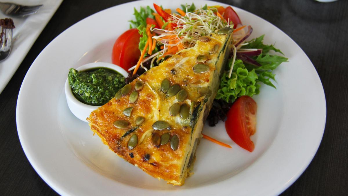 omleta-iraniana--reteta-de-kuku-sabzi-plina-de-arome_87394600