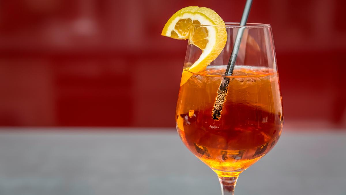 aperol-spritz--reteta--cum-se-prepara_08370100