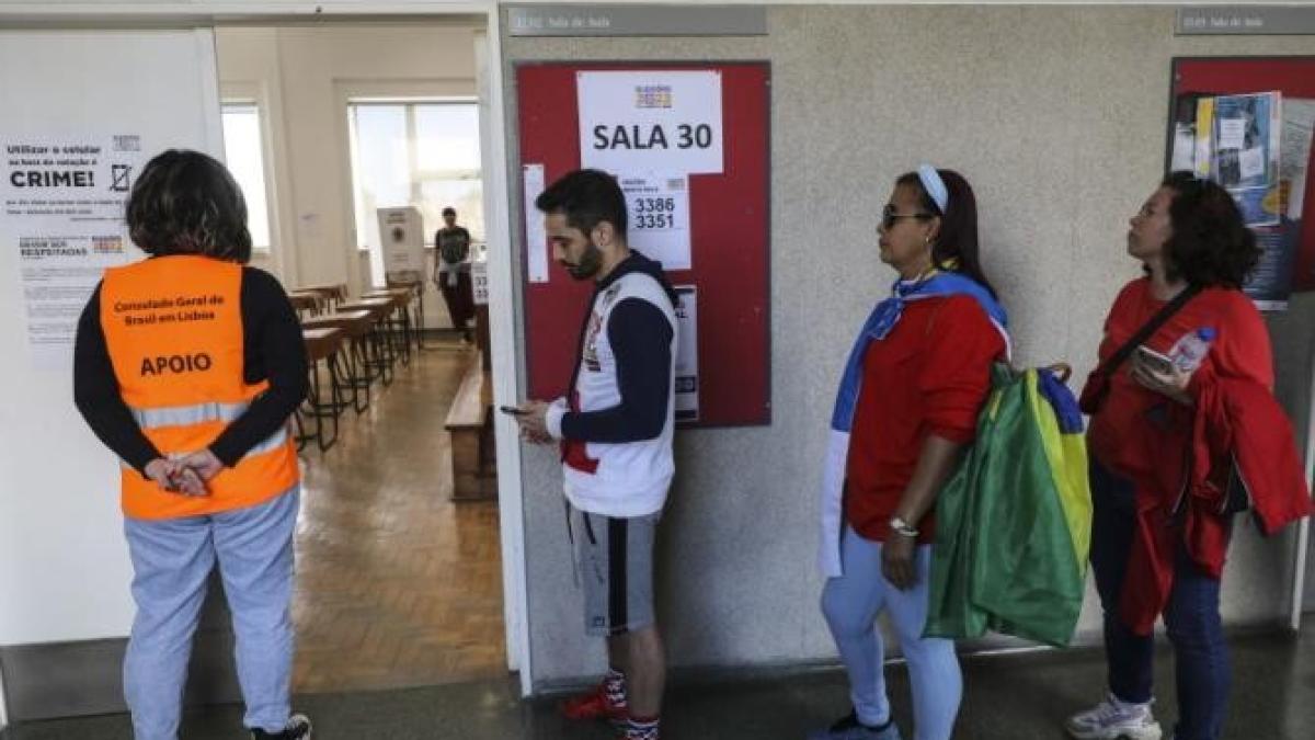 brazilia-a-ales-intre-bolsonaro-si-lula--se-numara-voturile_65772100