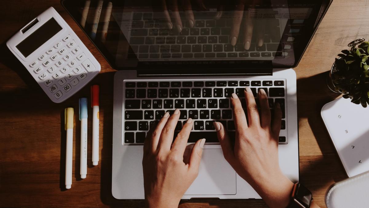 alfred-bulai-si-val-valcu-despre-calculatoare_90140000