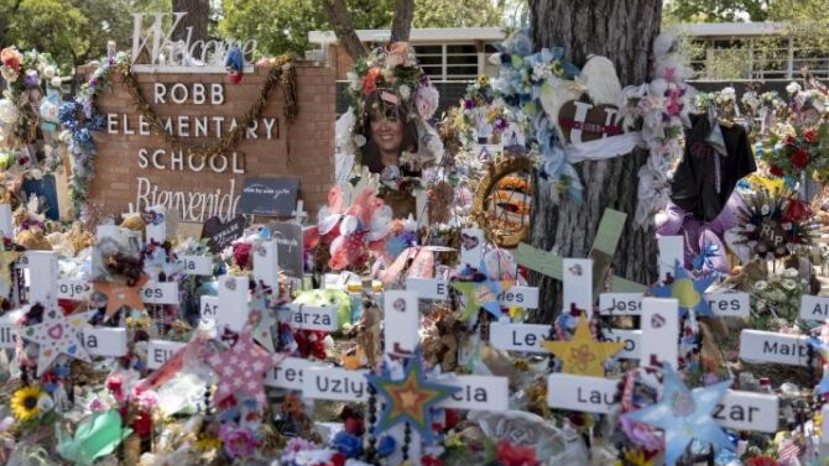 caz_uvalde_asemanari_alexandra_macesanu_ager_54333000