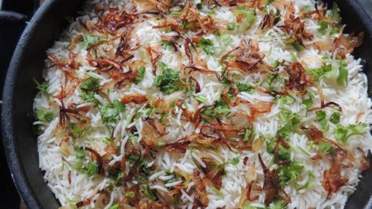 orez-gratinat-la-cuptor--pune-toate-ingredientele-in-tava-si-cina-delicioasa-este-gata_24849100