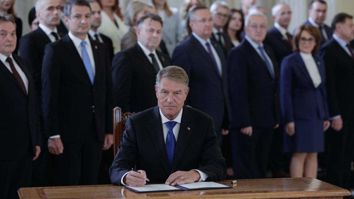 planul-national-de-prevenire-si-combatere-a-cancerului--klaus-iohannis--discurs-la-semnarea-decretului-2_56625800