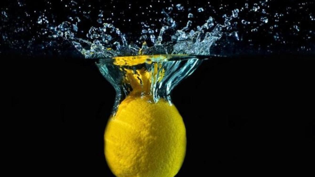 stii-ca-trebuie-sa-ai-intotdeauna-o-lamaie--la-indemana--in-automobil--afla-de-ce_97309500