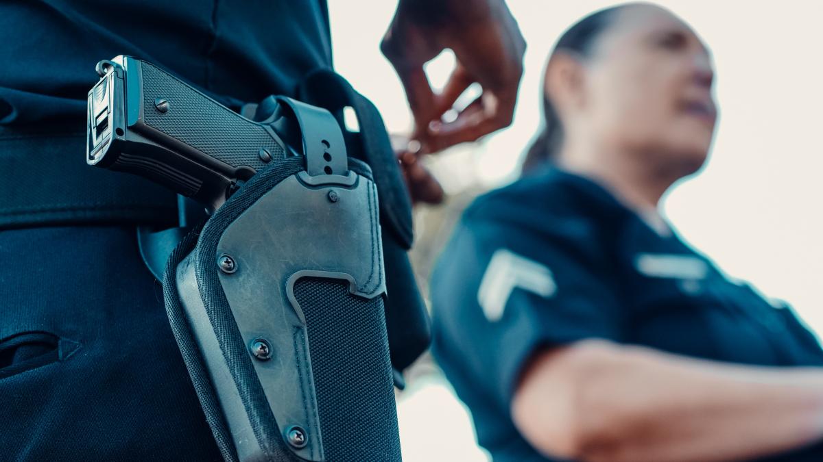 incarcator-de-pistol-pierdut-de-politist_99107000