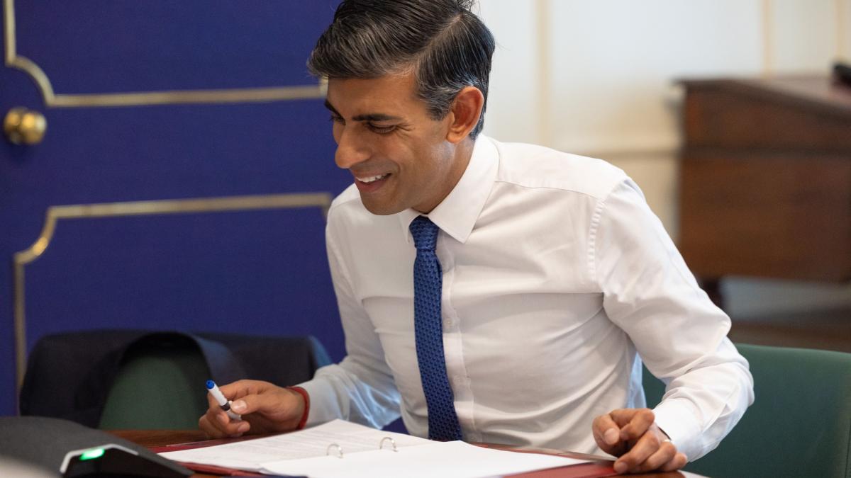 un-nou-ministru-din-marea-britanie--acuzat-de-hartuire--premierul--chemat-sa-dea-explicatii_11857400