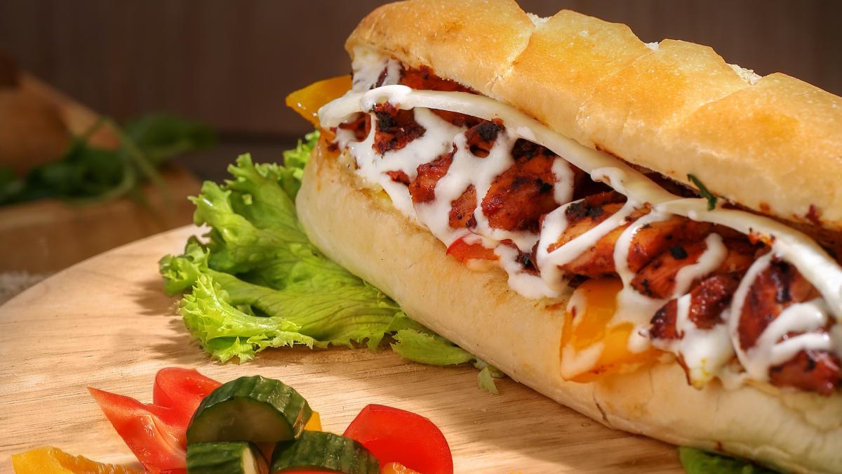 sandwich-cu-chiftele--reteta-americana_52381200