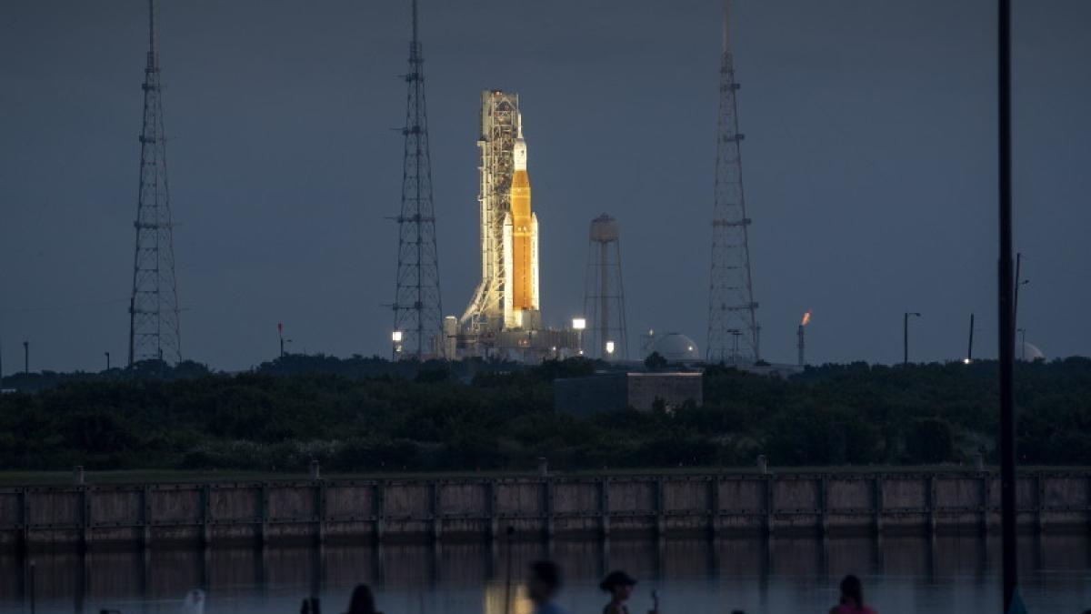 nasa-a-lansat-mega-racheta-artemis-1-spre-luna---video_68614300