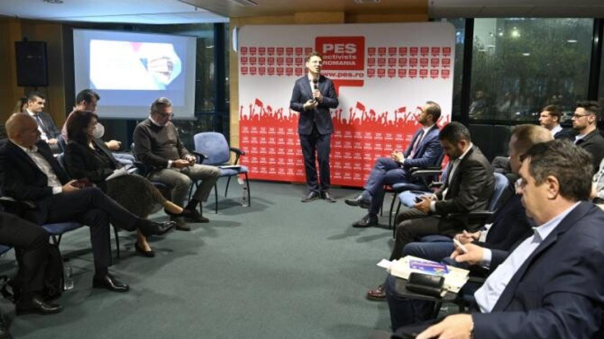 victor-negrescu_91103900