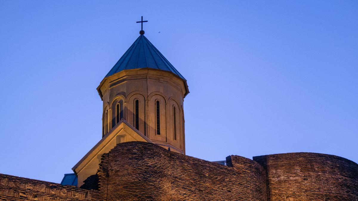 comunitatea-ortodoxa-din-paris-preot-razvan-ionescu_73350700