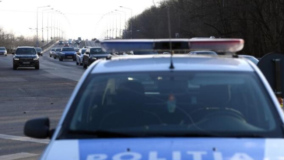 un-sofer-de-microbuz-a-fost-prins-dupa-ce-a-omorat-o-femeie-si-a-fugit-de-la-locul-accidentului_74090500