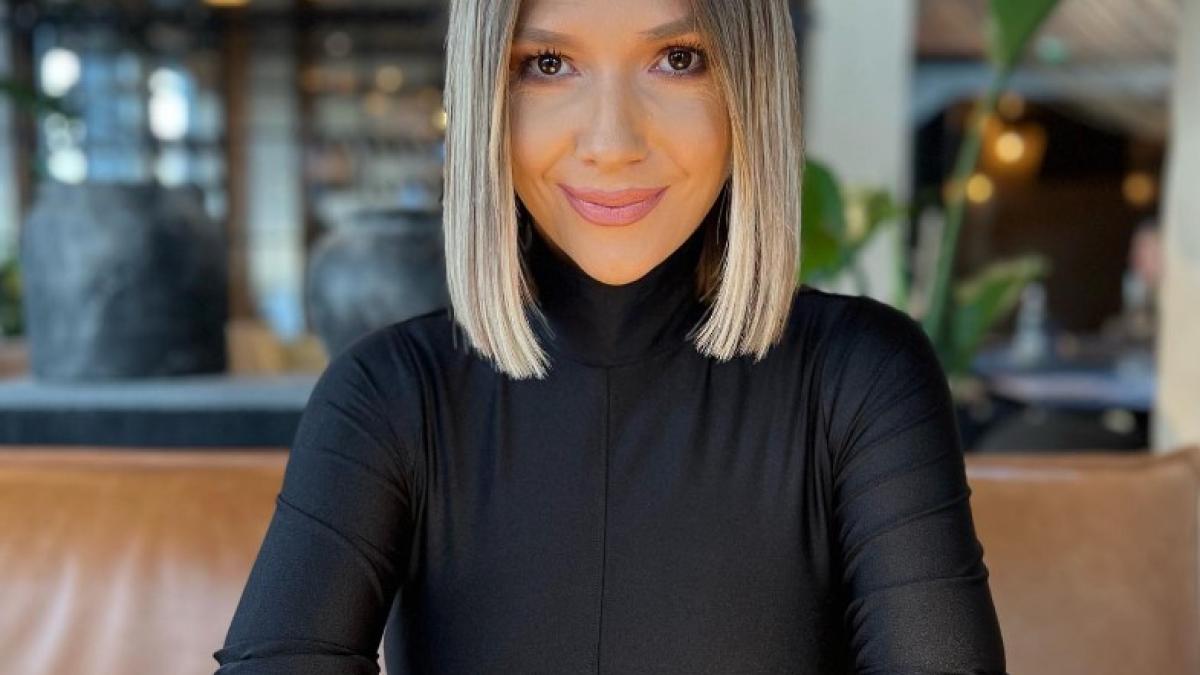 adela_popescu_foto_instagram_21562100