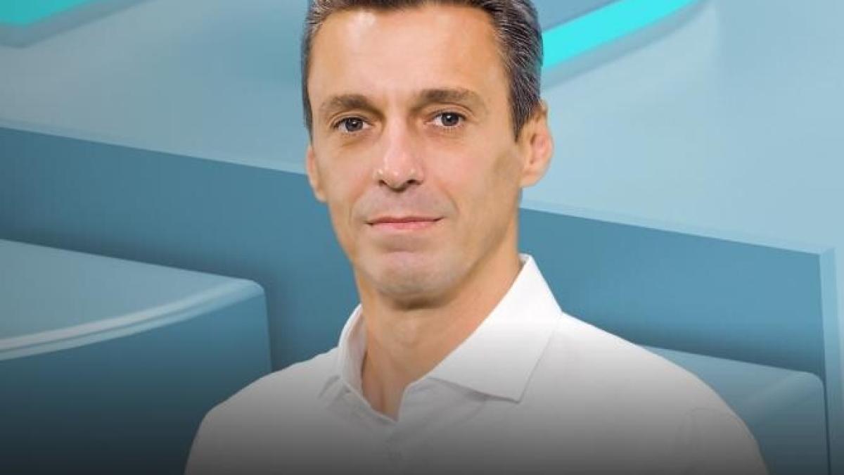 mircea-badea-apa-energizant_04113800