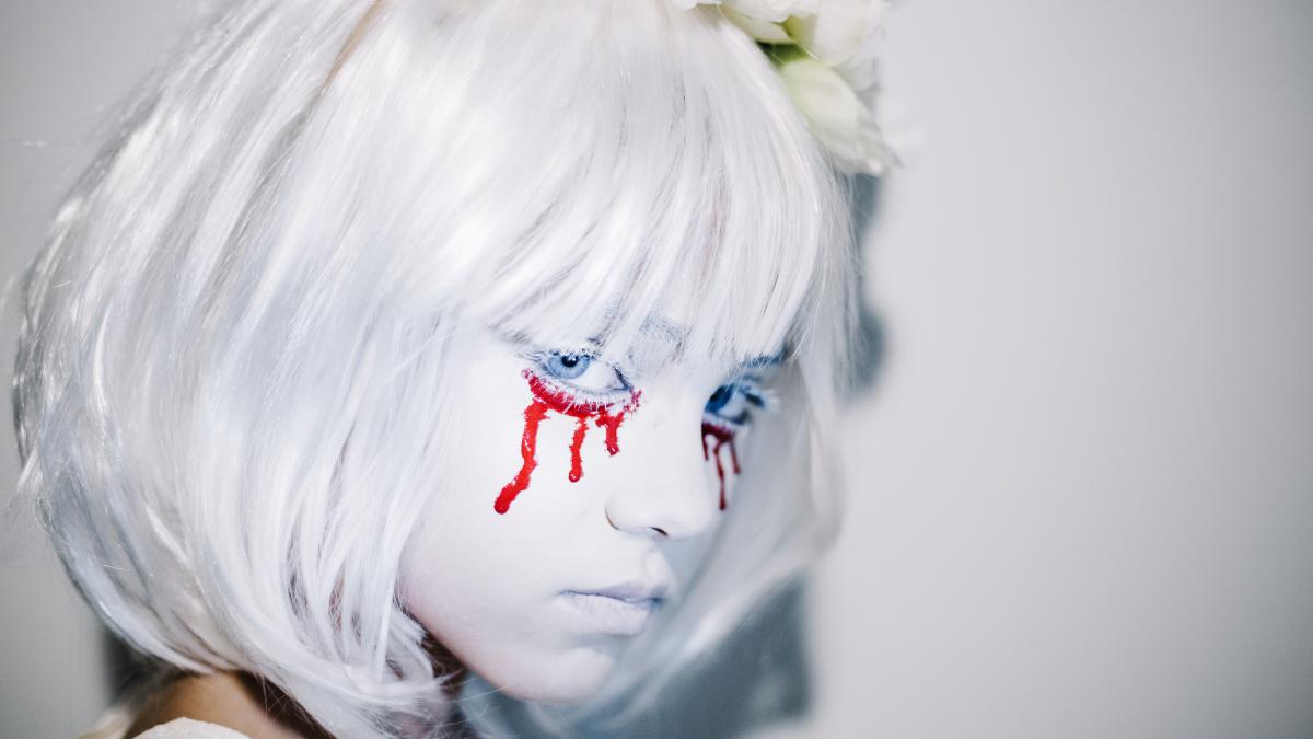 lacrimi-sange_02610800