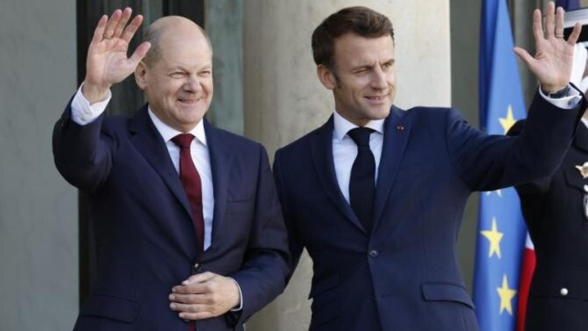 presedintele-francez--emmanuel-macron--alaturi-decancelarul-german--olaf-scholz--sursa-agerpres_42147600
