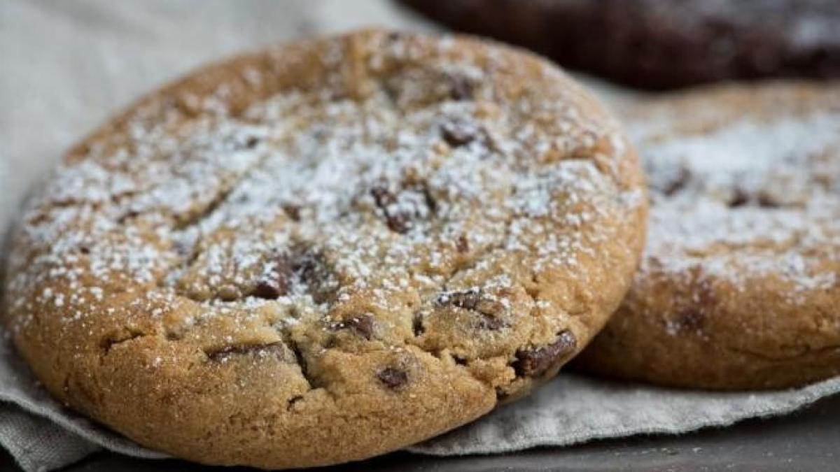 biscuiti-dupa-reteta-bunicii--pregateste-i-din-lapte-si-faina--in-doar-cateva-minute_37203900