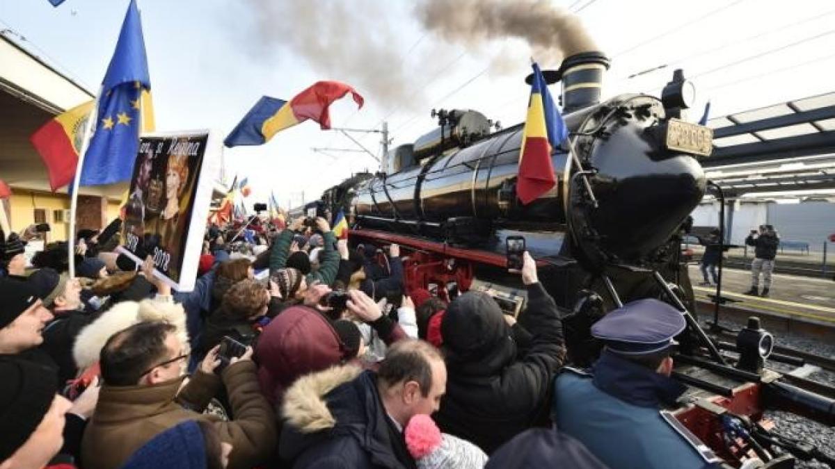 tren_regal_eveniment_sprit_lautari_ager_30967900