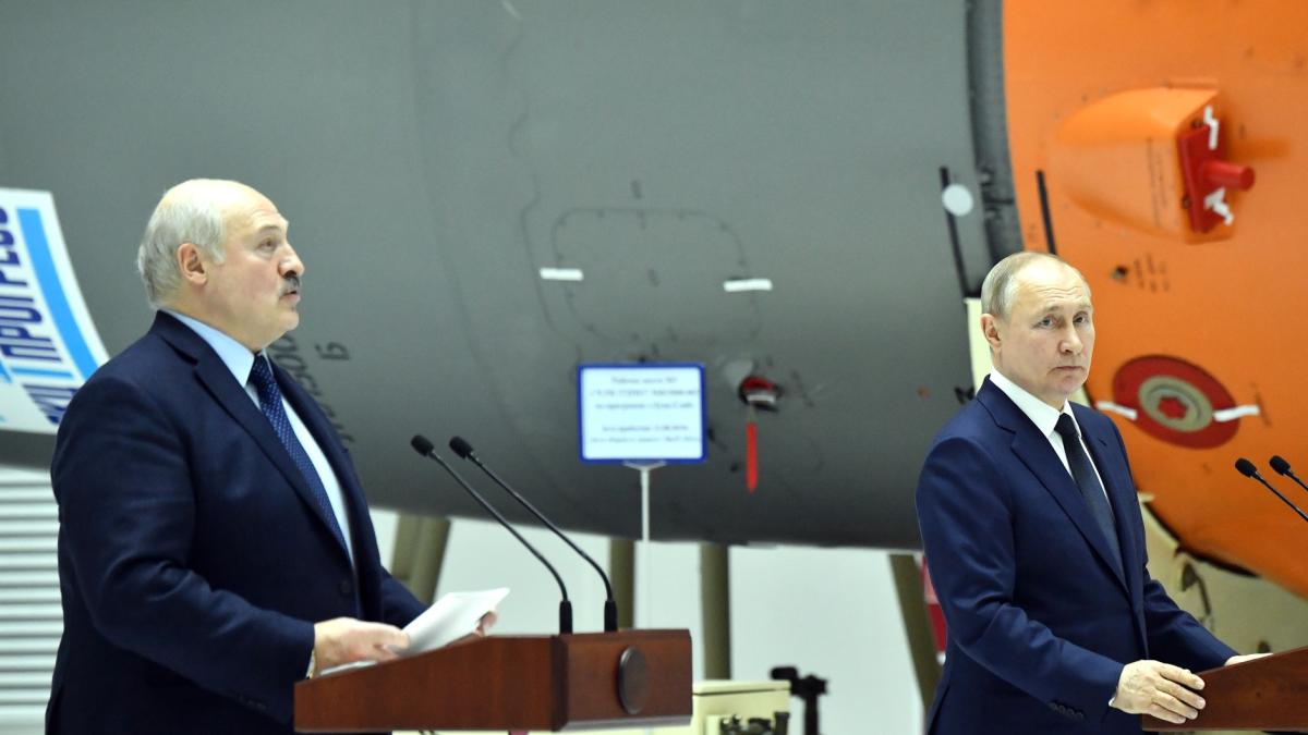 lukasesnko-putin-umiliti-armenia_12609400