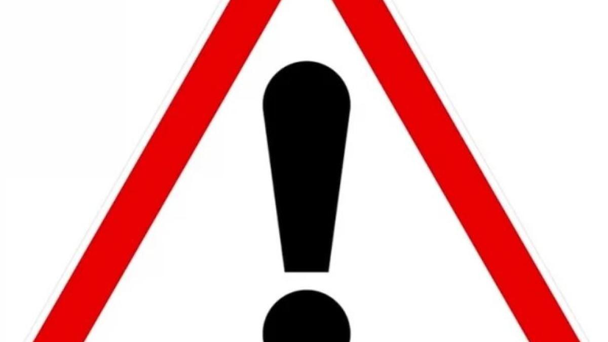 incendiu-la-locomotiva-unui-tren-de-calatori--in-gara-slatina-timis--pasagerii-au-fost-evacuati_23744100