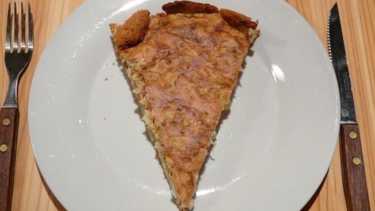 placinta-incredibila-cu-ceapa-crocanta--o-reteta-usoara--pe-care-oricine-o-poate-face_25952400