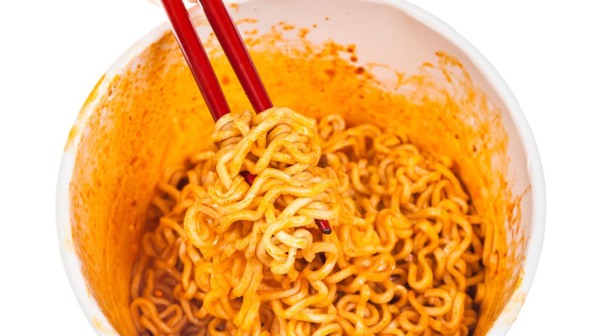 proces-mancare-instant_35014800