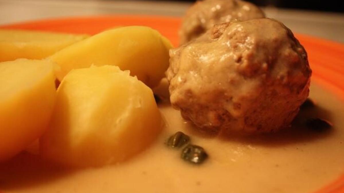 chiftelute-suedeze-in-sos-de-mustar-cu-smantana_97972500