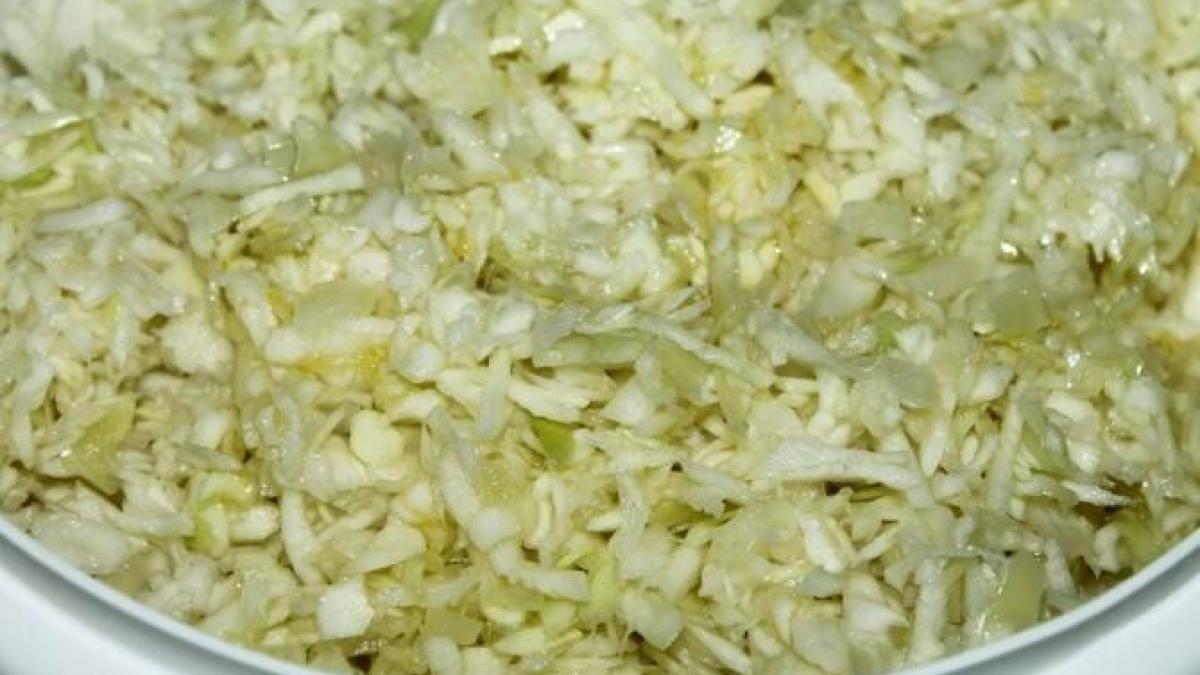 salata-de-varza--ca-la-restaurant--secretele-pregatirii-unei-gustari-suculente-si-gustoase_67935900