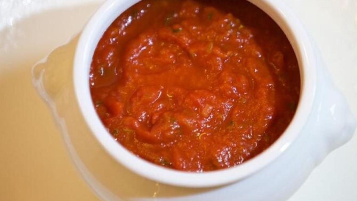 sos-delicios-de-rosii--cu-un-ingredient-uimitor--doar-asa-il-vei-face-de-acum-inainte_95510400