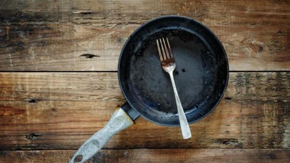 curata-tigaia-arsa-cu-pasta-de-dinti--un-sfat-de-la-gospodinele-inventive_32599000