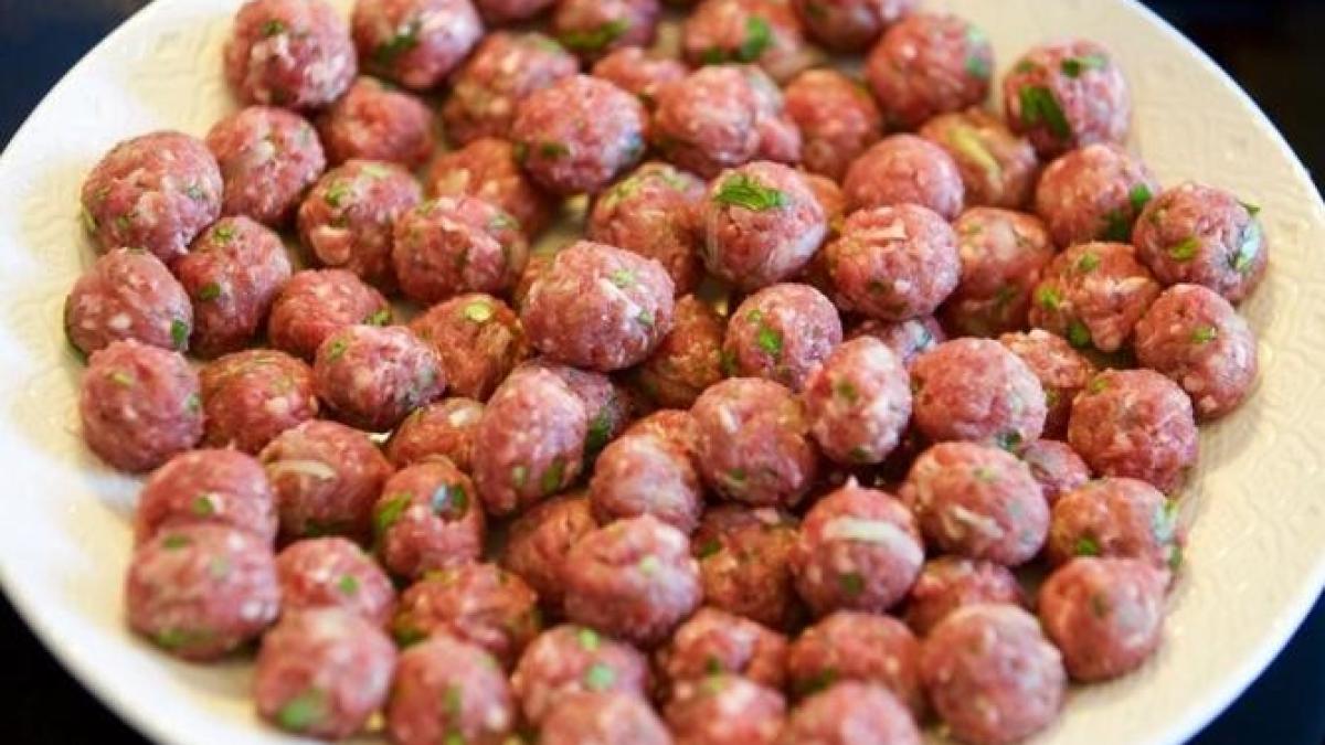 chiftele-incredibil-de-gustoase--fara-oua---sunt-atat-de-moi-incat-se-topesc-in-gura_22793000