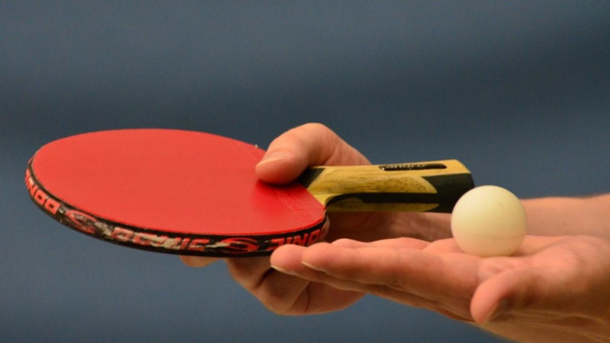 un-barbat-a-murit-in-timp-ce-juca-tenis-de-masa--in-comuna-prahoveana-brazi_16183500