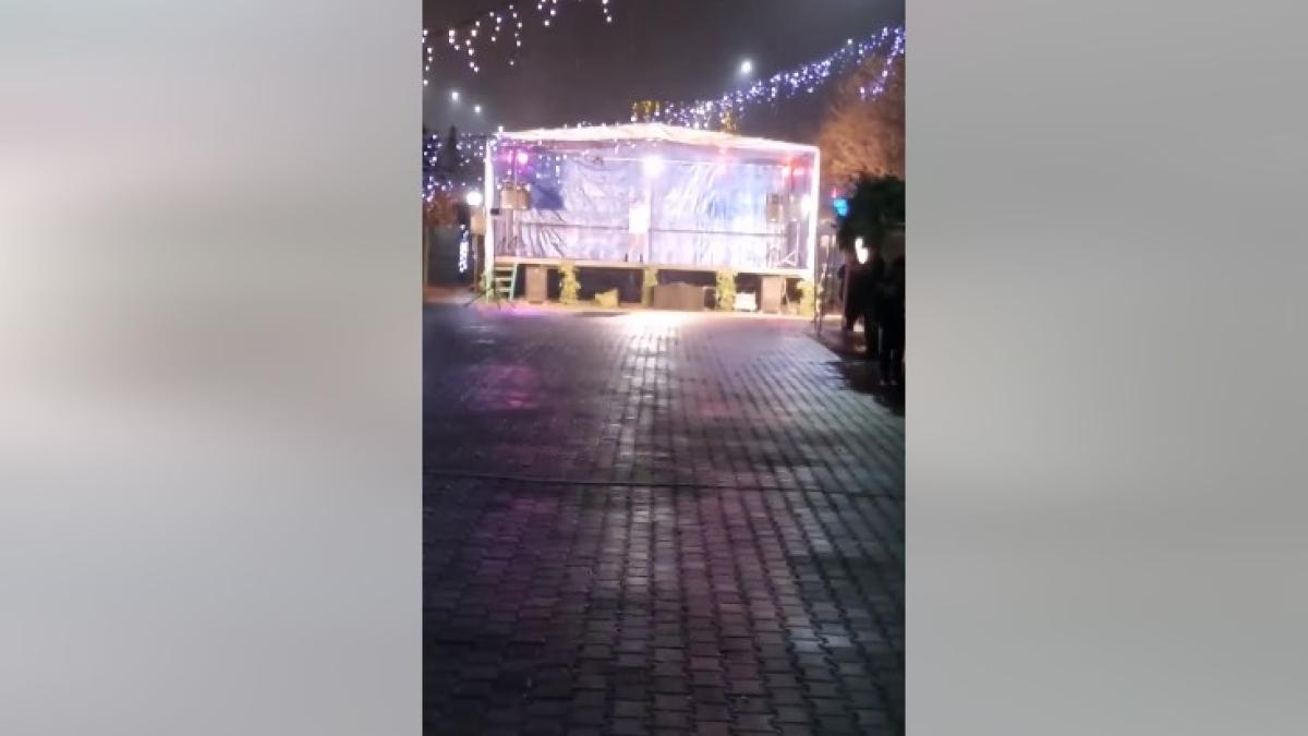 targ_de_craciun_concert_fara_spectatori_51999400