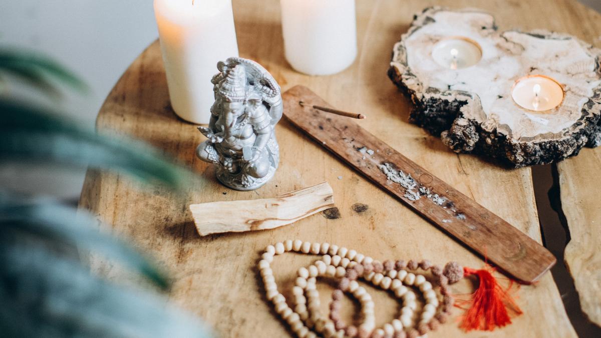 practici-spirituale--in-functie-de-zodie--cum-te-poti-conecta-cu-divinitatea_92251500