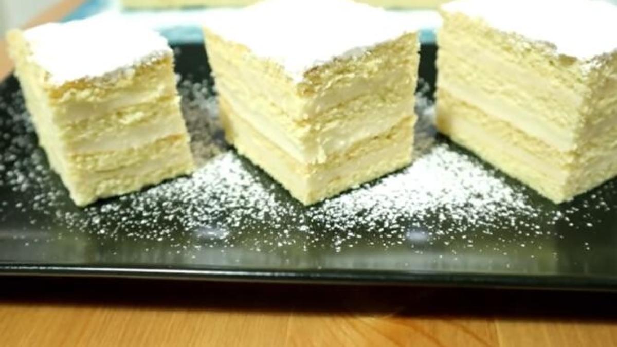 prajitura-alba-ca-zapada--nelipsita-de-sarbatori--cum-se-prepara-clasica-prajitura-a-copilariei-reteta_17318400