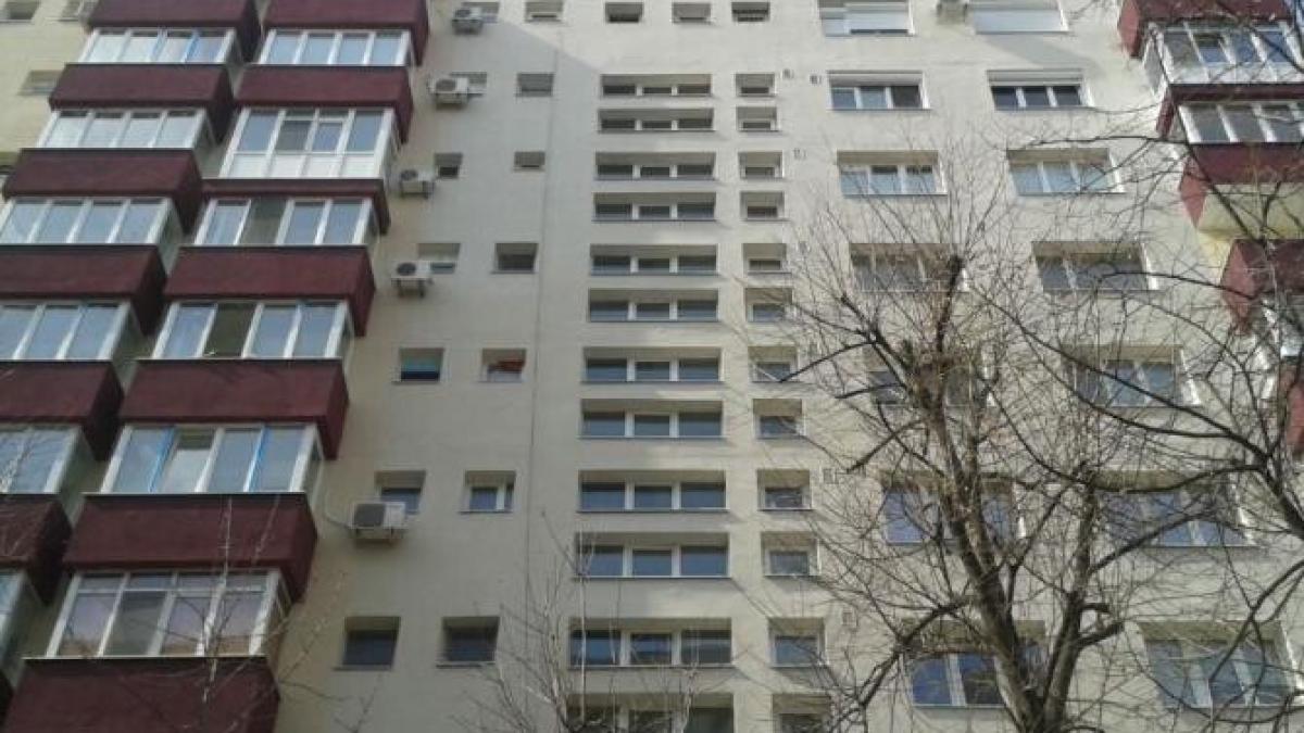 premiera-in-bucuresti--panouri-fotovoltaice-si-pompe-de-caldura--pentru-blocurile-din-sectorul-3_51780000