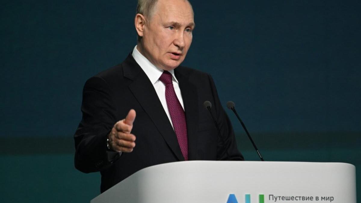 rusia-lui-putin-vede-cenzura-politica-doar-la-alte-tari--moscova-critica-suspendarea-a-6-posturi-tv-din-republica-moldova_52808100