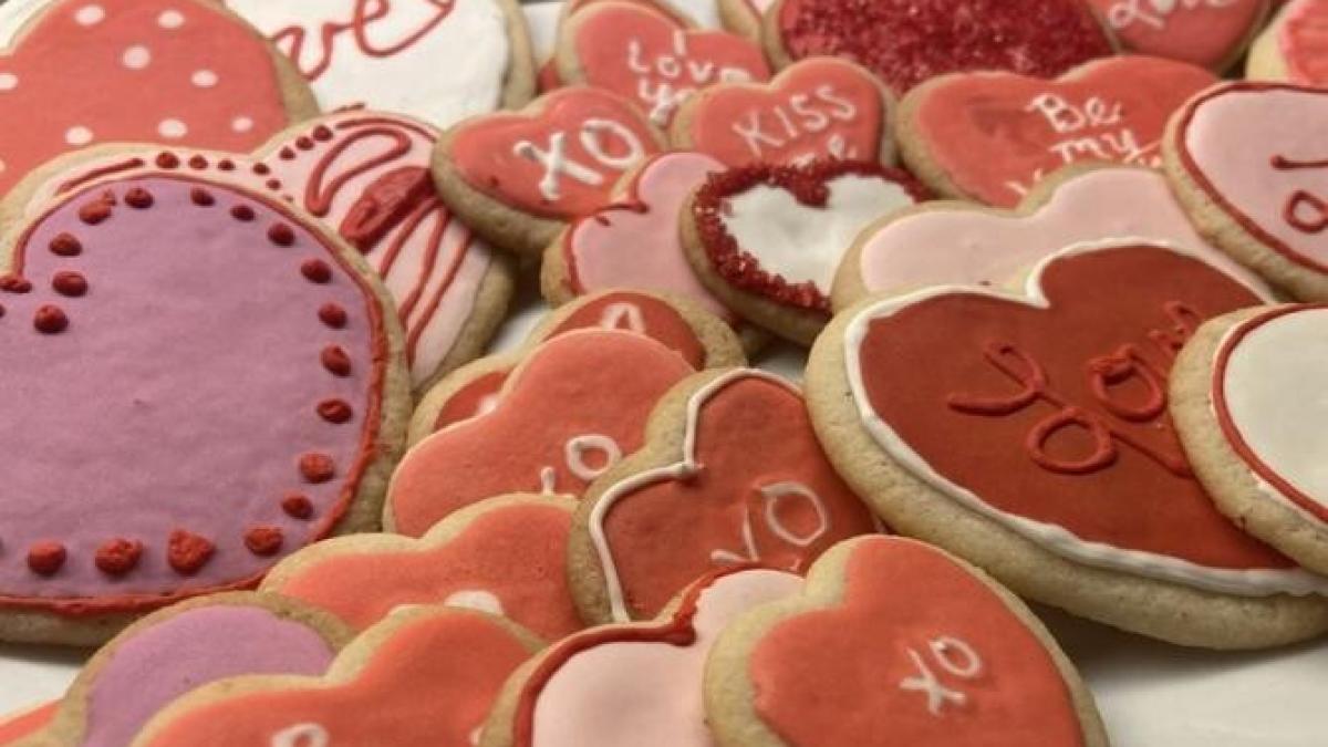 fursecuri-rosii-de-revelion--umplute-cu-ciocolata-alba--sunt-fabuloase_61244300