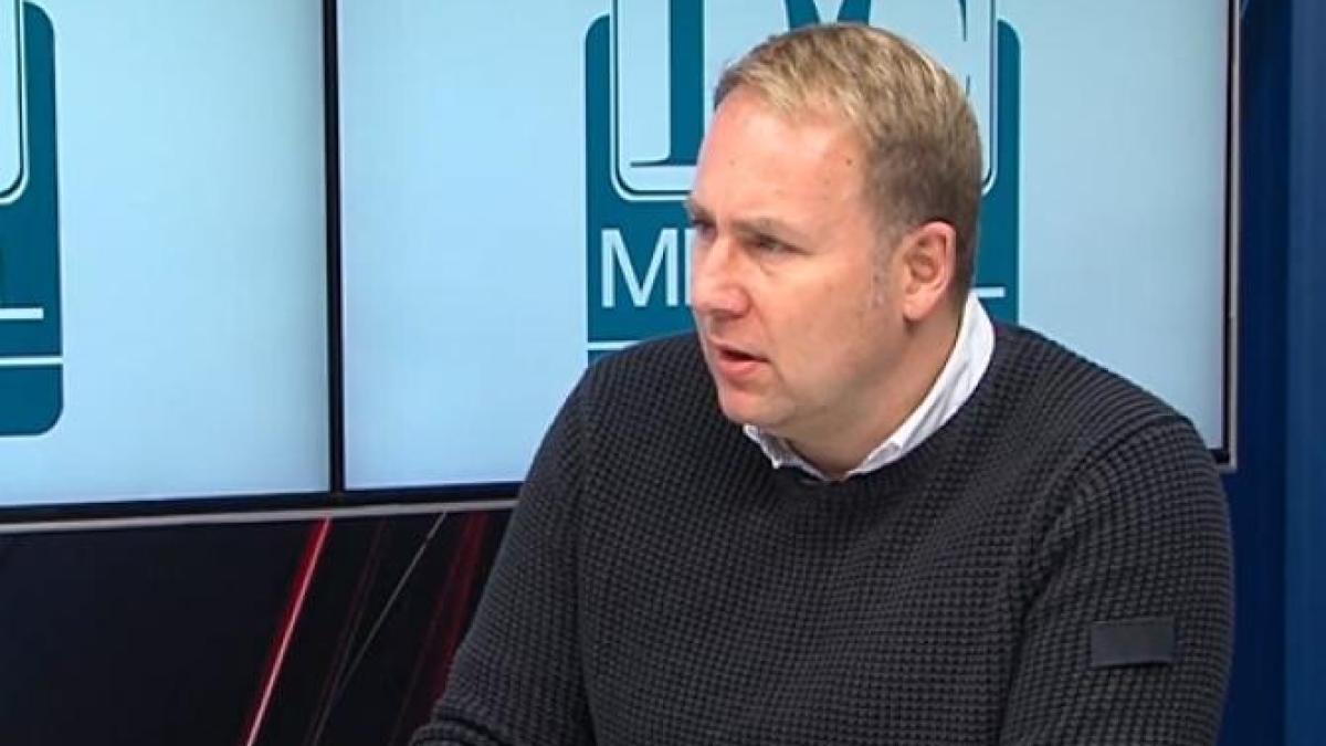 implant-de-valva-aortica--stenoza-aortica--valvulopatie--victor-costache-sanador--la-dc-medical_54052000