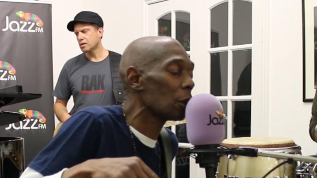 maxi-jazz-a-murit_70498000