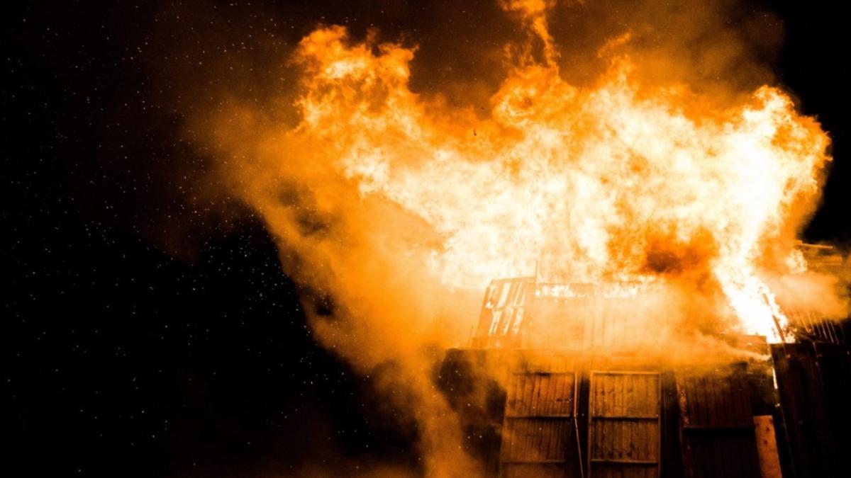 bilantul-exploziei-unei-cisterne-de-gaz-in-apropiere-de-johannesburg-s-a-inrautatit_18123000