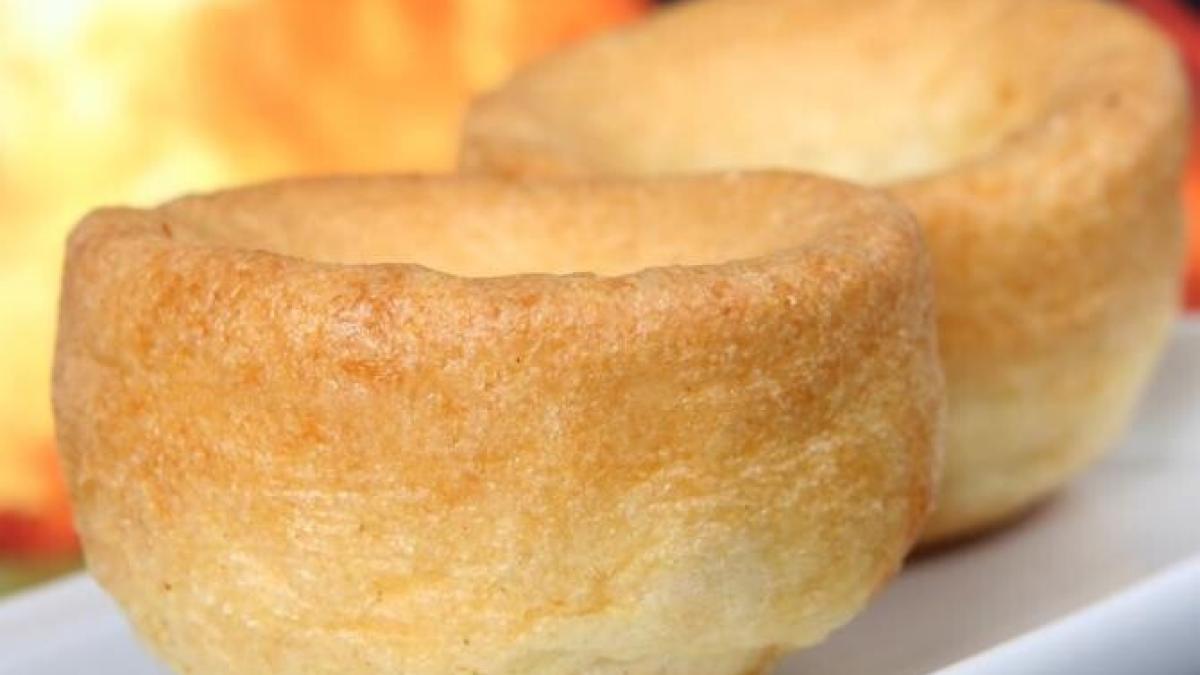 budinci-yorkshire-pentru-masa-festiva--o-reteta-englezeasca-rapida-si-usoara-cu-care-iti-vei-uimi-oaspetii_83166600