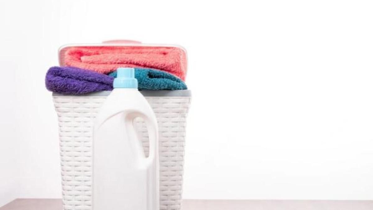 transforma-sapunul-in-detergent-lichid-pentru-masina-de-spalat-rufele--trucul-cu-care-hainele-tale-vor-foarte-parfumate_53867400