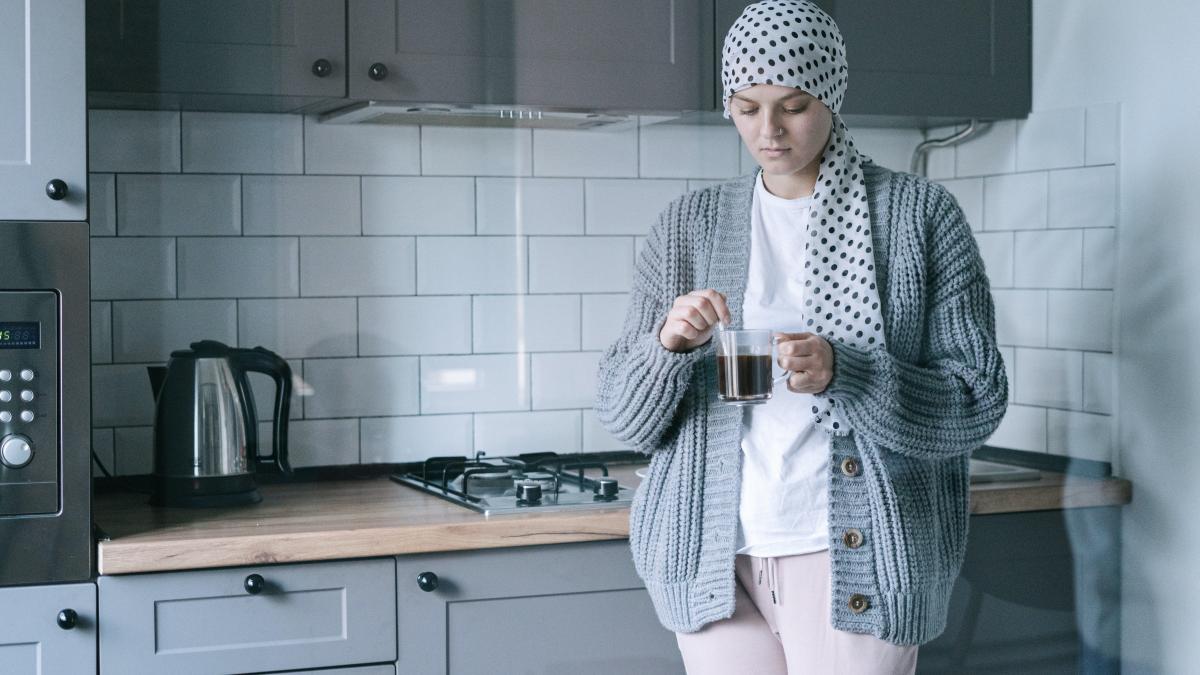 cancer_pacient_dr_georgescu_mancare_pxl_48568000