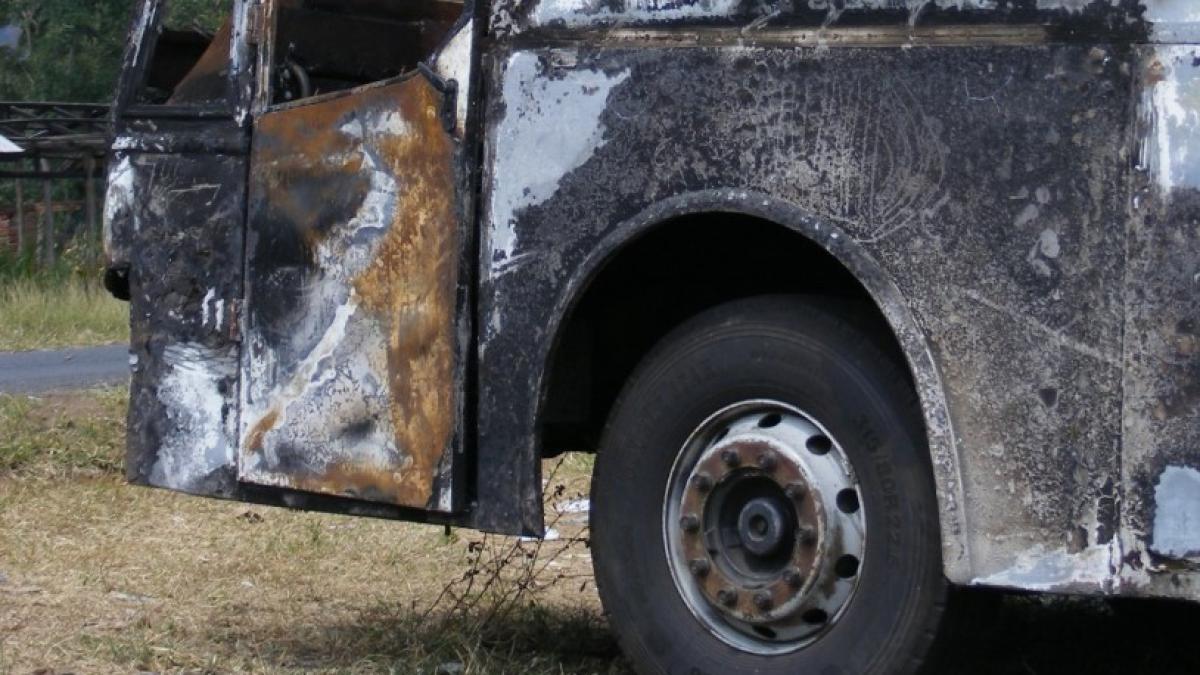 15-morti-si-10-raniti--dupa-ce-un-autocar-cu-turisti-s-a-rasturnat-intr-o-rapa-din-mexic_96772800